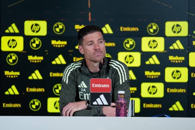 October 25, 2025, Valdebebas, Madrid, Spain: Xabi Alonso, head coach of Real Madrid, attends his press conference, PK, Pressekonferenz during the training day of Real Madrid ahead the Spanish League, LaLiga EA Sports, football match against FC Barcelona, Barca at Ciudad Deportiva Real Madrid on October 25, 2025, in Valdebebas, Madrid, Spain. Valdebebas Spain - ZUMAa181 20251025_zaa_a181_095 Copyright: xDennisxAgyemanx
