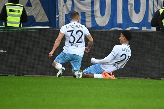 25 10 2025, Soccer, Men, 2 BL 2 Bundesliga , Season 2025 2026, Holstein Kiel VfL Bochum, 10 Matchday Goal celebration Bochum 0 1 by Francis Onyeka Kiel, Holstein Stadion Holstein Stadion Schleswig Holstein Germany