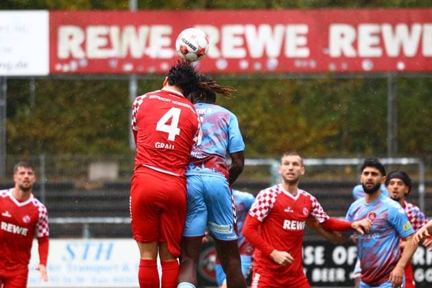 Soccer I Men I Season 2025 2026 I Regionalliga Nord I 16 Matchday I Eintracht Norderstedt SC Weiche Flensburg 08 I 25 10 2025 Fabian Grau 4, FC Eintracht Norderstedt Kevin Bondombe 5, SC Weiche Flensburg 08 Norderstedt Edmund Plambeck Stadion Schleswig Holstein Germany Copyright: xLobeca RalfxHomburgx