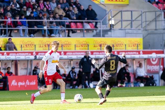 Football, 3rd League, SSV Jahn Regensburg - VfB Stuttart II