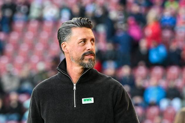 GER, 1 FBL, FC Augsburg vs RB Leipzig 25 10 2025, WWK Arena, Augsburg, GER, 1 FBL, FC Augsburg vs RB Leipzig, in the picture Sandro Wagner FC Augsburg nordphotoxGmbHx xHafner nph00200