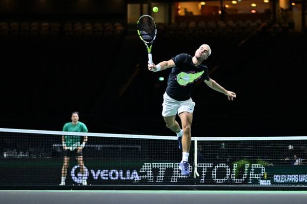 TENNIS : Rolex Paris Masters - Paris - 25 10 2025 Carlos Alcaraz ( Spain ) training during the Rolex Paris Masters at Paris La Defense Arena on October 25, 2025 in Nanterre, France. (Photo by Federico Pestellini PSNewz ) ParisFrance  Copyright: xFedericoxPestellinix