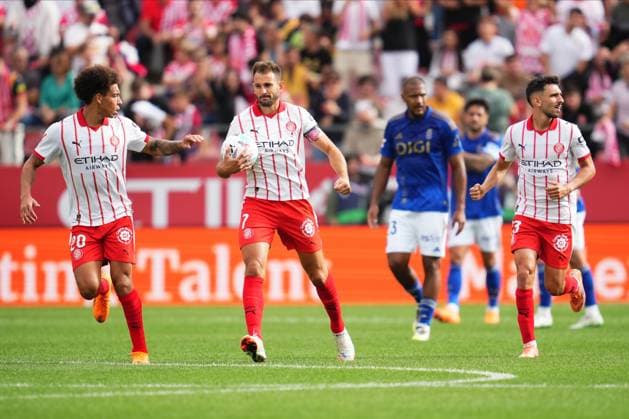 ESP: Girona FC v Real Oviedo. Liga match 2025-2026, Date 10 Cristhian Stuani of Girona FC celebrates after scoring the 1-2 during the La Liga match 2025-2026, date 10 between Girona FC and Real Oviedo played at Montilivi Stadium on October 25, 2025 in Girona, Spain. kpng Copyright: xBaguxBlancox xPRESSINx PS_251025_GIR_OVI_2425_251