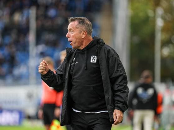 Markus Kauczinski Head Coach TSV at SV Waldhof Mannheim 1860 Munich on 25 10 25 at Carl Benz Stadium, Mannheim xamx Photo Alfio Marino Copyright: