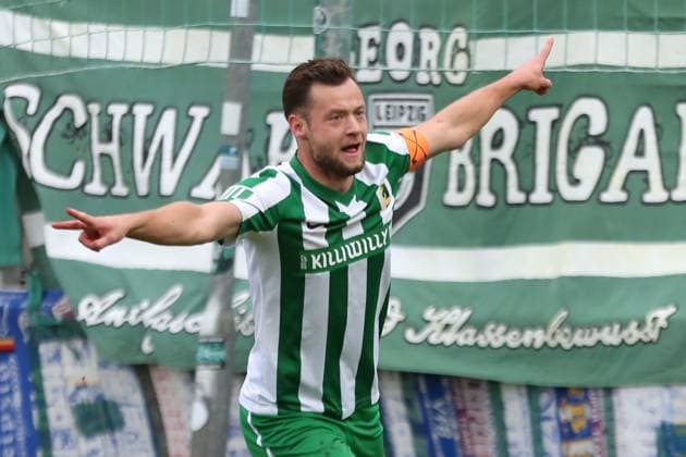 Soccer Regionalliga Nordost BSG Chemie Leipzig Hertha BSC U23 25 10 2025 Captain Janik Mäder 7, Chemie Leipzig celebrates his goal Football, Regionalliga Nordost, Season 2025 2026, Matchday 13 BSG Chemie Leipzig vs Hertha BSC II on 25 10 2025 at Alfred Kunze Sportpark, Leipzig Leutzsch Copyright: xBEAUTIFULxSPORTS JanxKaeferx