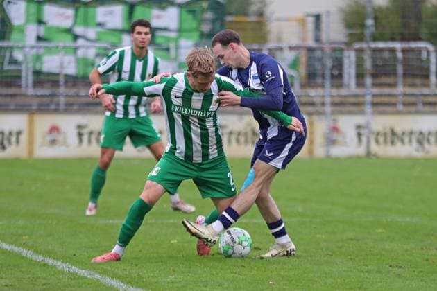 Soccer Regionalliga Nordost BSG Chemie Leipzig Hertha BSC U23 25 10 2025 Rajk Lisinski 27, Chemie Leipzig vs Joel Richter 7, Hertha BSC II Soccer, Regionalliga Nordost, Season 2025 2026, Matchday 13 BSG Chemie Leipzig vs Hertha BSC II on 25 10 2025 at Alfred Kunze Sportpark, Leipzig Leutzsch Copyright: xBEAUTIFULxSPORTS JanxKaeferx