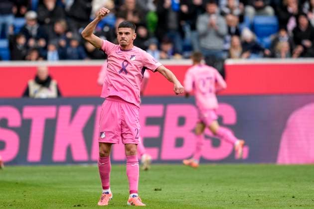 Albian Hajdari Hoffenheim, 21 , player of TSG 1899 Hoffenheim, cheers about the goal to 1 0, cheer, cheer, goal celebration, celebrate the goal, goal, celebration, cheers about the goal, rejoicing, joy, rejoices, optimistic, positive, game scene, highlight, single picture, single photo, action, action, in a special pink jersey for Pink October in Breast Cancer Awareness Month , to raise public awareness of the prevention, research and treatment of breast cancer, pink ribbon, 25 10 2025, Sinsheim Germany , Football, Bundesliga, TSG 1899 Hoffenheim 1 FC Heidenheim, DFB DFL REGULATIONS PROHIBIT ANY USE OF PHOTOGRAPHS AS IMAGE SEQUENCES AND OR QUASI VIDEO xozx
