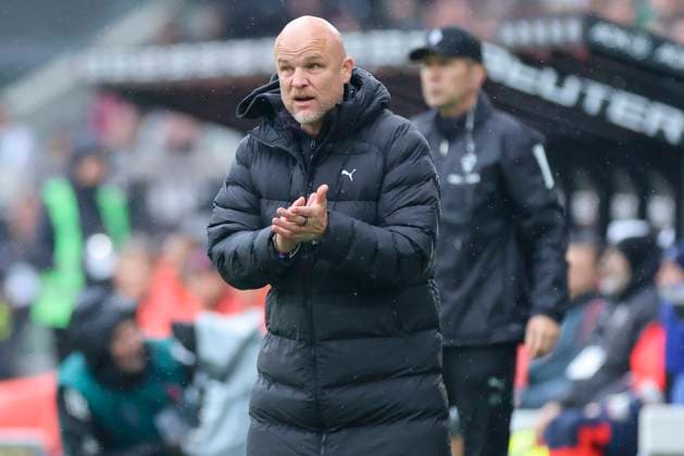 Sportdirektor Rouven Schroeder (Borussia Moenchengladbach) jubelt, Bundesliga, Borussia Mönchengladbach v FC Bayern München, Stadion im Borussia-Park am 25. October 2025 in Mönchengladbach, Deutschland. (Foto von Marco Steinbrenner DeFodi Images) Sportdirektor Rouven Schroeder (Borussia Moenchengladbach) cheers, Bundesliga, Borussia Mönchengladbach v FC Bayern München, Stadion im Borussia-Park, October 25, 2025 in Mönchengladbach, Germany. (Photo by Marco Steinbrenner DeFodi Images) DFL regulations prohibit any use of photographs as image sequences and or quasi-video. Sports Director Rouven Schroeder Borussia Moenchengladbach cheers, Bundesliga, Borussia Moenchengladbach v FC Bayern Munich, Stadion im Borussia Park on October 25, 2025 in Moenchengladbach, Germany Photo by Marco Steinbrenner DeFodi Images Sports Director Rouven Schroeder Borussia Moenchengladbach cheers, Bundesliga, Borussia Mönchengladbach v FC Bayern München, Stadion im Borussia Park, October 25, 2025 in Mönchengladbach, Germany Photo by Marco Steinbrenner DeFodi Images DFL regulations prohibit any use of photographs as image sequences and or quasi video