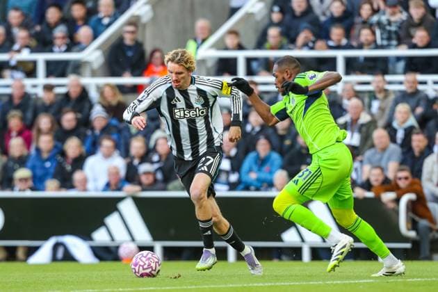 Football, England, Newcastle United - FC Fulham