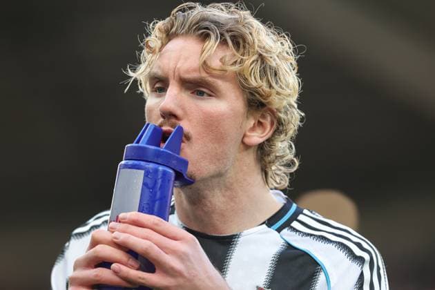 Premier League Newcastle United v Fulham Nick Woltemade of Newcastle United during the Premier League match Newcastle United vs Fulham at St. James s Park, Newcastle, United Kingdom, 25th October 2025 (Photo by Richard Bierton News Images) Newcastle St. James s Park Tyne and Wear United Kingdom Copyright: xRichardxBierton NewsxImagesx