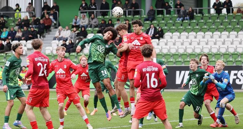 Football, U19 DFB Youth League, VfL Wolfsburg - FC Rot-Weiß Erfurt