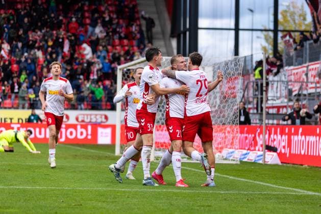 25 10 2025, Soccer, GER, Season, 3 Liga, Season 2025 2026, 12 Matchday, SSV Jahn Regensburg VFB Stuttgart II DFL REGULATIONS PROHIBIT ANY USE OF PHOTOGRAPHS AS IMAGE SEQUENCES AND OR QUASI VIDEO
