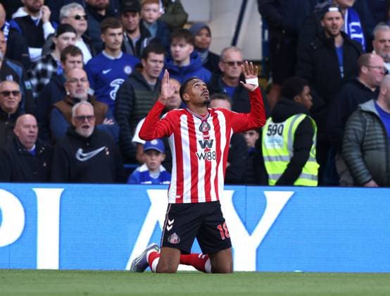 Wilson Isidor (S) celebrates scoring the first Sunderland goal (1-1) at the Chelsea v Sunderland EPL match, at Stamford Bridge, London, UK on 25th October, 2025. 