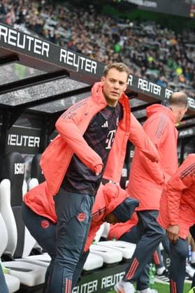 Goalkeeper Manuel Neuer Bayern Muenchen 25 10 2025, Soccer 1 Bundesliga, Season 2025 2026, 8 Matchday, Borussia Mönchengladbach FC Bayern Munich DFL regulations prohibit any use of photographs as image sequences and or quasi video Moenchengladbach Borussia Park Nordrhein Westfalen Germany Team2