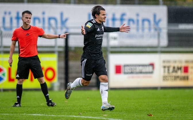 Soccer, Season 2025 2026, Regionalliga West, 25 10 2025, Matchday 13, Men, 1 FC Bocholt black vs VfL Bochum U23 gray Nicolas Hirschberger 1 FC Bocholt , Bocholt Stadion am Huenting Nordrhein Westfalen Germany 251025_fb_1fc-bocholt_vfl-bochum-u23_45537