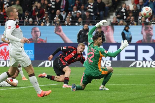 Eintracht Frankfurt FC St Pauli, 1 FBL 2 0 by Jonathan Burkardt, Jonny Burkardt Eintracht Frankfurt, 9 vs Hauke Wahl FC St Pauli, 5 and goalkeeper Nikola Vasilj FC St Pauli, 22 Bundesliga match between Eintracht Frankfurt and FC St Pauli on October 25, 2025 at Deutsche Bank Park in Frankfurt am Main , Frankfurt am Main Hessen Germany Deutsche Bank Park