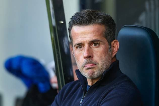 Newcastle United v Fulham, Premier League Marco Silva Manager Of Fulham Looks On during the Newcastle United v Fulham Premier League match at St. James Park, Newcastle Upon Tyne, England on 25 October 2025 Credit: Lee Keuneke Every Second Media Editorial use only. All images are copyright Every Second Media Limited. No images may be reproduced without prior permission. All rights reserved. Premier League and Football League images are subject to licensing agreements with Football DataCo Limited. see https: www.football-dataco.com Copyright: xIMAGO EveryxSecondxMediax ESM-1639-0057 LeexKeunekex xEveryxSecondxMediax