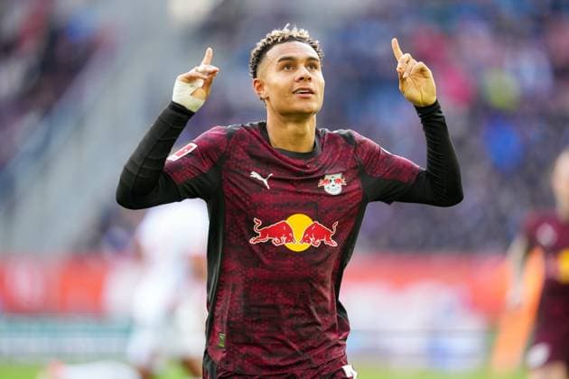 Antonio Nusa 7 RB Leipzig to 0 3, FC Augsburg vs RB Leipzig, Football, 1 Bundesliga, 8 Matchday, 25 10 2025 DFB regulations prohibit any use of photographs as image sequences and or quasi video Augsburg Bayern Germany Copyright: xkolbert-press MarcxMarasescux
