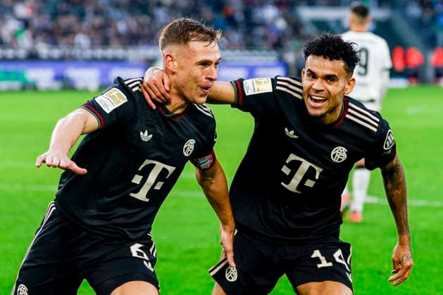 Joshua Kimmich of FC Bayern München celebrates with teammates after scoring his teams first goal Borussia Mönchengladbach v FC Bayern München, Bundesliga, Borussia Mönchengladbach v FC Bayern München, Stadion im Borussia-Park, October 25, 2025, Mönchengladbach, Germany.