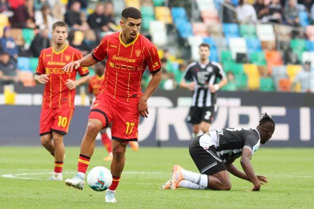 Lecce s Danilo Veiga during the Serie A soccer match between Udinese and Lecce at the Bluenergy Stadium in Udine, north east Italy - Saturday, October 25,2026 - soccer  Copyright: xAndreaxBressanutti LaPressex