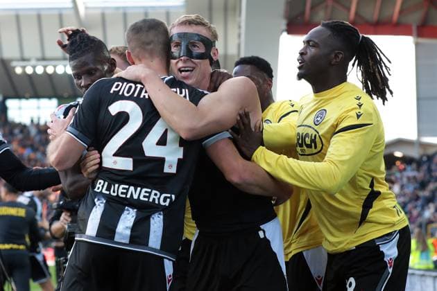 Udinese™s Adam Buksa celebrates after scoring the 3-1 goal for his team during the Serie A soccer match between Udinese and Lecce at the Bluenergy Stadium in Udine, north east Italy - Saturday, October 25,2026 - soccer  Copyright: xAndreaxBressanutti LaPressex