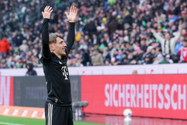 Lennart Karl (FC Bayern Muenchen) bejubelt seinen Treffer zum 0:3, Bundesliga, Borussia Mönchengladbach v FC Bayern München, Stadion im Borussia-Park am 25. October 2025 in Mönchengladbach, Deutschland. (Foto von Marco Steinbrenner DeFodi Images) Lennart Karl (FC Bayern Muenchen) celebrates after scoring his teams third goal, Bundesliga, Borussia Mönchengladbach v FC Bayern München, Stadion im Borussia-Park, October 25, 2025 in Mönchengladbach, Germany. (Photo by Marco Steinbrenner DeFodi Images) DFL regulations prohibit any use of photographs as image sequences and or quasi-video. Lennart Karl FC Bayern Muenchen celebrates his goal for 0 3, Bundesliga, Borussia Mönchengladbach v FC Bayern München, Stadion im Borussia Park, October 25, 2025 in Mönchengladbach, Germany Photo by Marco Steinbrenner DeFodi Images Lennart Karl FC Bayern Muenchen celebrates after scoring his teams third goal, Bundesliga, Borussia Mönchengladbach v FC Bayern München, Stadion im Borussia Park, October 25, 2025 in Mönchengladbach, Germany Photo by Marco Steinbrenner DeFodi Images DFL regulations prohibit any use of photographs as image sequences and or quasi video