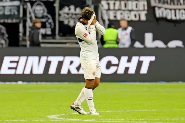 Frankfurt, Germany October 25, 2025 1 BL 2025 2026 Eintracht Frankfurt vs FC St Pauli In the picture Joel Chima Fujita St Pauli is deeply disappointed after the away defeat DFL regulations prohibit any use of photographs as image sequences and or quasi video Deutsche Bank Park Hessen Copyright: xFotostandx xRacochax
