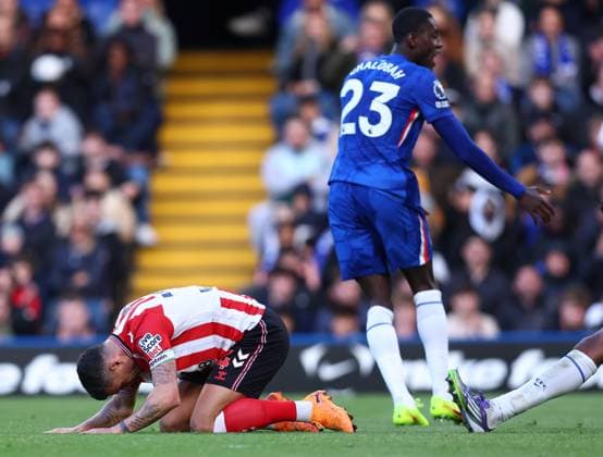London, England, 25th October 2025. Granit Xhaka of Sunderland collapses on the floor after missing a chance on goal during the Chelsea vs Sunderland Premier League match at Stamford Bridge, London. Picture credit should read: Paul Terry Sportimage EDITORIAL USE ONLY. No use with unauthorised audio, video, data, fixture lists, club league logos or live services. Online in-match use limited to 120 images, no video emulation. No use in betting, games or single club league player publications. SPI_034_PT_Chelsea_Sunderland SPI-4235-0036