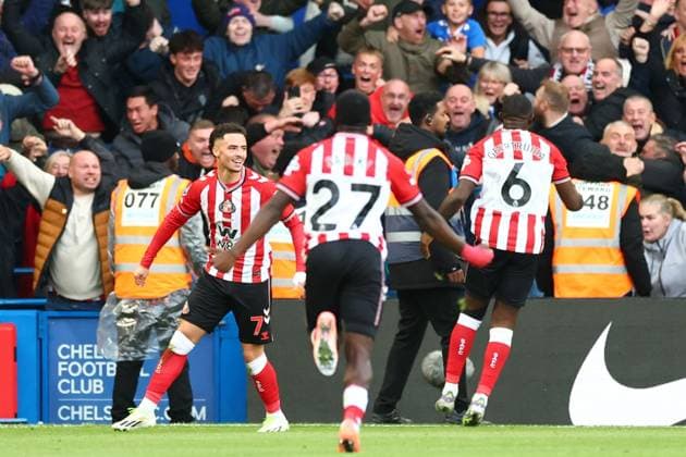 Chemsdine Talbi of Sunderland celebrates after scoring a goal (1-2) Chelsea v Sunderland, Premier League, Football, Stamford Bridge, London, UK - 25 Oct 2025London Stamford Bridge United Kingdom EDITORIAL USE ONLY No use with unauthorised audio, video, data, fixture lists, club league logos or live services. Online in-match use limited to 120 images, no video emulation. No use in betting, games or single club league player publications. Copyright: xSimonxDael Shutterstockx 15593312ac