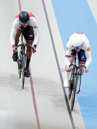 2025 Tissot UCI Track World Championships Picture by Alex Whitehead SWpix.com - 25 10 2025 - Cycling - 2025 Tissot UCI Track World Championships - Velodromo PenalolÃ n, Santiago, Chile - Men™s Sprint - 1 16 Finals - Hamish Turnbull (Great Britain) Copyright: x xSWpix.comx(t axPhotographyxHubxLtd)xAlexxWhitehead SWpix.comx SWP-3030-11433