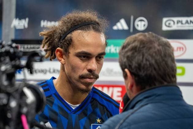 Germany, Soccer, 1 Bundesliga, Matchday 8 2025 2026, HSV VfL Wolfsburg on 25 10 in Hamburg Volksparkstadion Yussuf Poulsen Hamburger SV 15 after the match Copyright: xSvenxHeidmannx