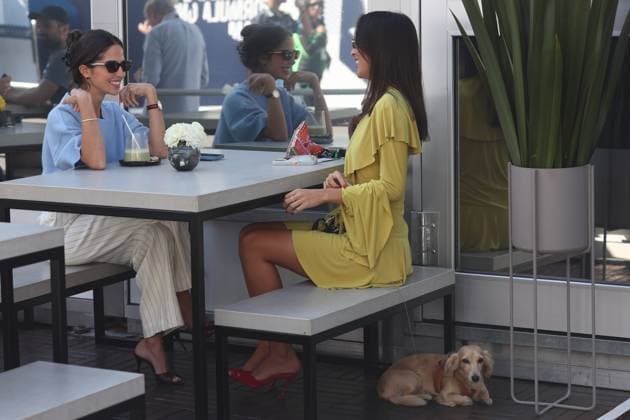 F1 Grand Prix Of Mexico City 2025 Practice 3 Carmen Montero Mundt and Alexandra Saint-Mleux with her dog Leo before the third practice ahead of the Formula 1 Grand Prix of Mexico City at Autodromo Hermanos Rodriguez in Mexico City, Mexico on October 25, 2025. Mexico City Mexico  Copyright: xJakubxPorzyckix originalFilename:porzycki-f1grandp251025_nplUZ.jpg