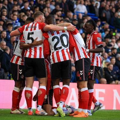 Chelsea v Sunderland Premier League 25 10 2025. GOAL CELEBRATION Sunderland Forward Wilson Isidor (18) makes it 1-1 during the Premier League match between Chelsea and Sunderland at Stamford Bridge, London, England on 25 October 2025. London Stamford Bridge Greater London England Editorial use only DataCo restrictions apply See www.football-dataco.com , Copyright: xChrisxFoxwellx PSI-23106-0115