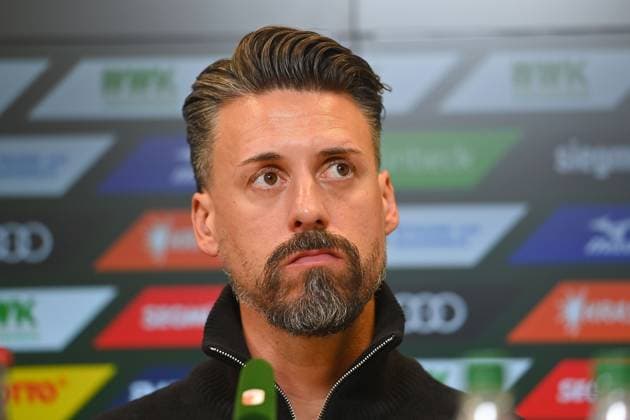 Sandro WAGNER Coach FC Augsburg , single picture,cropped single motif,portrait,portrait,portrait PRESS CONFERENCE Football 1 Bundesliga Season 2025 2026, 8 Matchday, Matchday08 FC Augsburg RB Leipzig 0 6 on 25 10 2025 , WWK A R E N A