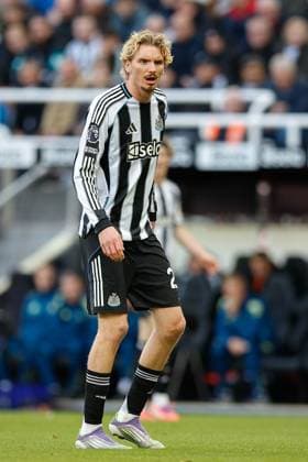 25th October 2025; St James Park, Newcastle, England; Premier League Football, Newcastle United versus Fulham; Nick Woltemade of Newcastle United  CraigxCowan