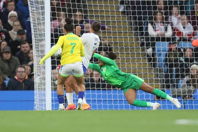 Maria Eduarda of Brazil scores their sides second goal England Women v Brazil Women, International Friendly, Länderspiel, Nationalmannschaft Football, Etihad Stadium, Manchester, UK - 25 Oct 2025Manchester Etihad Stadium United Kingdom EDITORIAL USE ONLY No use with unauthorised audio, video, data, fixture lists, club league logos or live services. Online in-match use limited to 120 images, no video emulation. No use in betting, games or single club league player publications. Copyright: xPhilxOldham Shutterstockx 15593420s