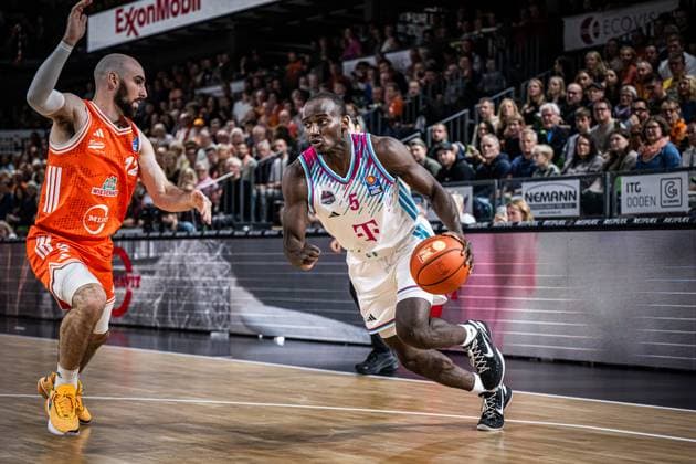 1 Basketball Bundesliga, easyCredit BBL, Season 2025 2026, Men, Main round, 5 Matchday, 25 10 2025, RASTA Vechta Telekom Baskets Bonn Tylan Birts 5 Telekom Baskets Bonn in action Vechta RASTA Dome Lower Saxony Germany