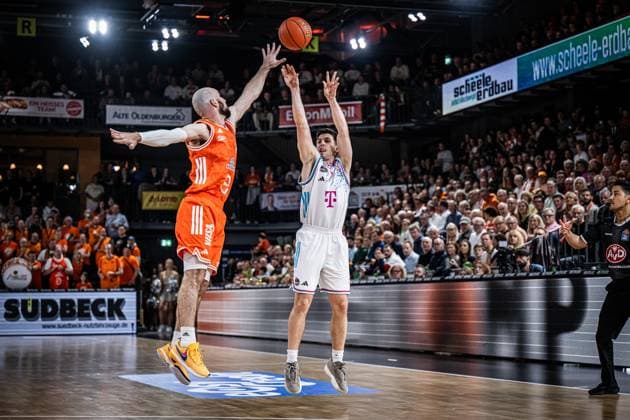 1 Basketball Bundesliga, easyCredit BBL, Season 2025 2026, Men, Main round, 5 Matchday, 25 10 2025, RASTA Vechta Telekom Baskets Bonn Grayson Murphy 7 Telekom Baskets Bonn at Jumpshot Vechta RASTA Dome Lower Saxony Germany