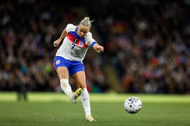 England Women v Brazil Women International Friendly, Länderspiel, Nationalmannschaft Beth MEAD of England Women during the International Friendly match at the City of Manchester Stadium, Manchester UK Newspapers OUT Copyright: xMaxxTomlinsonx FIL-22400-0057