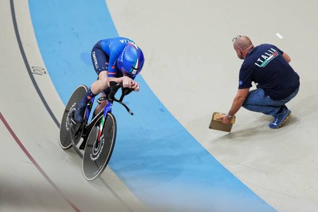 2025 Tissot UCI Track World Championships Picture by Alex Whitehead SWpix.com - 25 10 2025 - Cycling - 2025 Tissot UCI Track World Championships - Velodromo PenalolÃ n, Santiago, Chile - Women™s Individual Pursuit - Qualifying - Martina Alzini (Italy) Copyright: x xSWpix.comx(t axPhotographyxHubxLtd)xAlexxWhitehead SWpix.comx SWP-3030-11444
