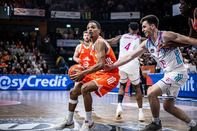 1 Basketball Bundesliga, easyCredit BBL, Season 2025 2026, Men, Main round, 5 Matchday, 25 10 2025, RASTA Vechta Telekom Baskets Bonn Alonzo Verge 11 RASTA Vechta in action Vechta RASTA Dome Lower Saxony Germany