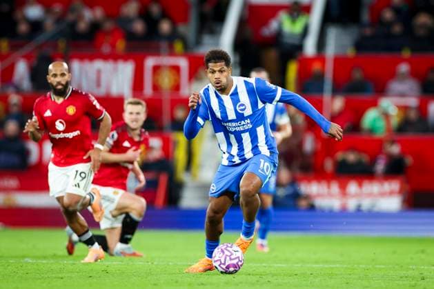 Manchester United, ManU v Brighton & Hove Albion, Premier League Brighton & Hove Albion forward Georginio Rutter (10) in action during the Manchester United v Brighton & Hove Albion Premier League match at Old Trafford, Manchester, England on 25 October 2025 Credit: Phil Duncan Every Second Media Editorial use only. All images are copyright Every Second Media Limited. No images may be reproduced without prior permission. All rights reserved. Premier League and Football League images are subject to licensing agreements with Football DataCo Limited. see https: www.football-dataco.com Copyright: xIMAGO EveryxSecondxMediax ESM-1637-0019 PhilxDuncanx xEveryxSecondxMediax