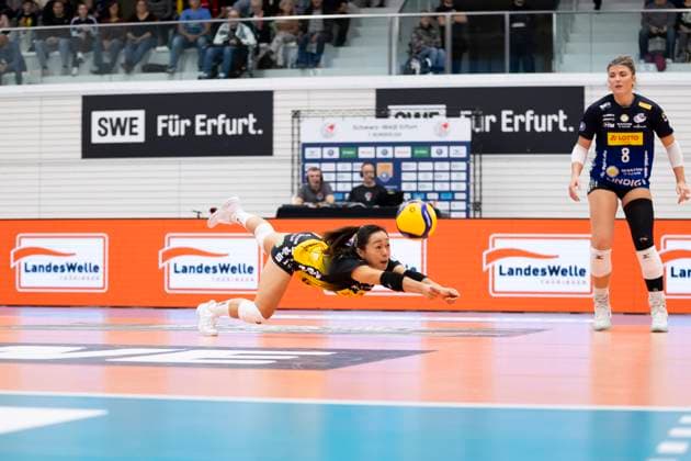 1 Volleyball Bundesliga Women Schwarz Weiss Erfurt vs VfB Suhl Lotto Thüringen Erfurt 25 10 2025 Xiang Chen Lai 20 VfB Suhl LOTTO Thüringen 1 Volleyball Bundesliga Women Schwarz Weiss Erfurt vs VfB Suhl Lotto Thüringen Riethsporthalle Erfurt 25 10 2025 Copyright: xBEAUTIFULxSPORTS Duehringx