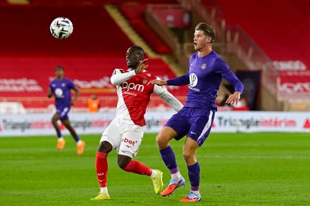 FOOTBALL : AS Monaco VS Toulouse FC - Ligue 1 McDonald s - 25 10 2025 Charlie Cresswell (TFC) Folarin Balogun (ASM) - Ligue 1 McDonald s match between AS Monaco and Toulouse FC on October 25, 2025 at the Louis II Stadium in Monaco. MonacoMonaco  Copyright: xWilliamxCannarellax