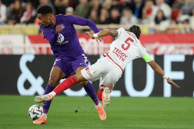 AS Monaco FC v Toulouse FC - Ligue 1 McDonald s 2025 2026 Emersonn of Toulouse and Thilo Kehrer of AS Monaco challenge during the Ligue 1 McDonald s match between Monaco FC and Toulouse at Stade Louis II on October 25, 2025 in Monaco, Monaco. Monaco Stade Louis II Monaco Monaco Copyright: xNealxSimpson Sportsphoto APLx 14139596