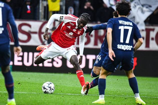 FOOTBALL : Stade Brestois 29 vs Paris Saint Germain - Ligue 1 - JournÃ e 9 - 25 10 2025 Junior Diaz (Stade Brestois) BrestFrance  Copyright: xBaptistexAutissierx