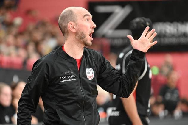 Eiko Potthast SBB Baskets Wolmirstedt, Head Coach Emotions GER, Tigers Tuebingen vs SBB Baskets Wolmirstedt, Basketball, Men, Pro A, 2 Barmer Basketball Bundesliga, Season 2025 2026, 25 10 2025 GER, Tigers Tuebingen vs SBB Baskets Wolmirstedt, Basketball, Men, Pro A, 2 Barmer Basketball Bundesliga, Season 2025 2026, 25 10 2025 Tuebingen Copyright: xEibner-Pressefoto NicolasxWoernx EP_NWN