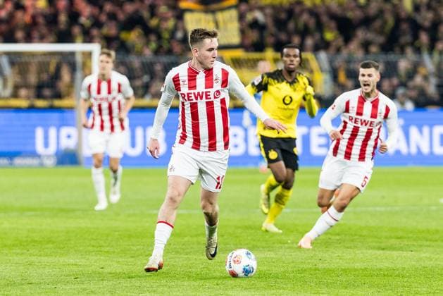 1 Fussball Bundesliga Borussia Dortmund vs 1 FC Koeln, 25 10 2025 DORTMUND, GERMANY OCTOBER 25 Isak Johannesson 1 FC Koeln, 18 controls the ball during the Bundesliga match between Borussia Dortmund vs 1 FC Koeln at Signal Iduna Park on matchday 8 of the 1 Fussball Bundesliga on October 25, 2025 in Dortmund, Germany DFL REGULATIONS PROHIBIT ANY USE OF PHOTOGRAPHS AS IMAGE SEQUENCES AND OR QUASI VIDEO Copyright: xBEAUTIFULxSPORTS Wunderlx