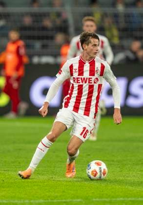 Jakub Kaminski 1 FC Koeln, 16 25 10 2025, Football, 1 Bundesliga Borussia Dortmund 1 FC Köln in Dortmund, Signal Iduna Park DFL regulations prohibit any use of photographs as image sequences and or quasi video Copyright: HMBxMedia xMarcoxBader