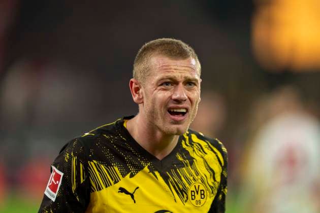 Julian RYERSON Borussia Dortmund, 26 I complain towards Marco Achmueller DFB referee , facial expressions, gestures 25 10 2025, Football, 1 Bundesliga Borussia Dortmund 1 FC Köln in Dortmund, Signal Iduna Park DFL regulations prohibit any use of photographs as image sequences and or quasi video Copyright: HMBxMedia xMarcoxBader